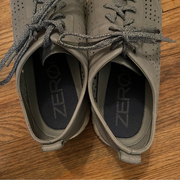 Cole Haan Men’s ZEROGRAND Wingtip Oxford, size 10 - Picture 3 of 5